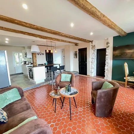 Detente Parfumee, Capitale Du Parfum Apartment