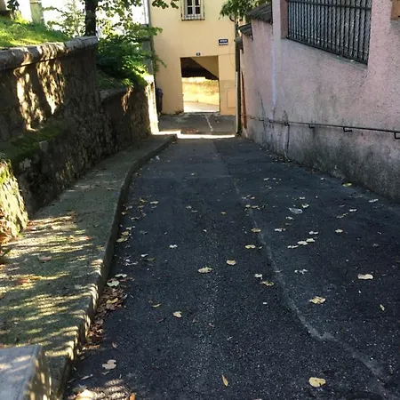 Detente Parfumee, Capitale Du Parfum *